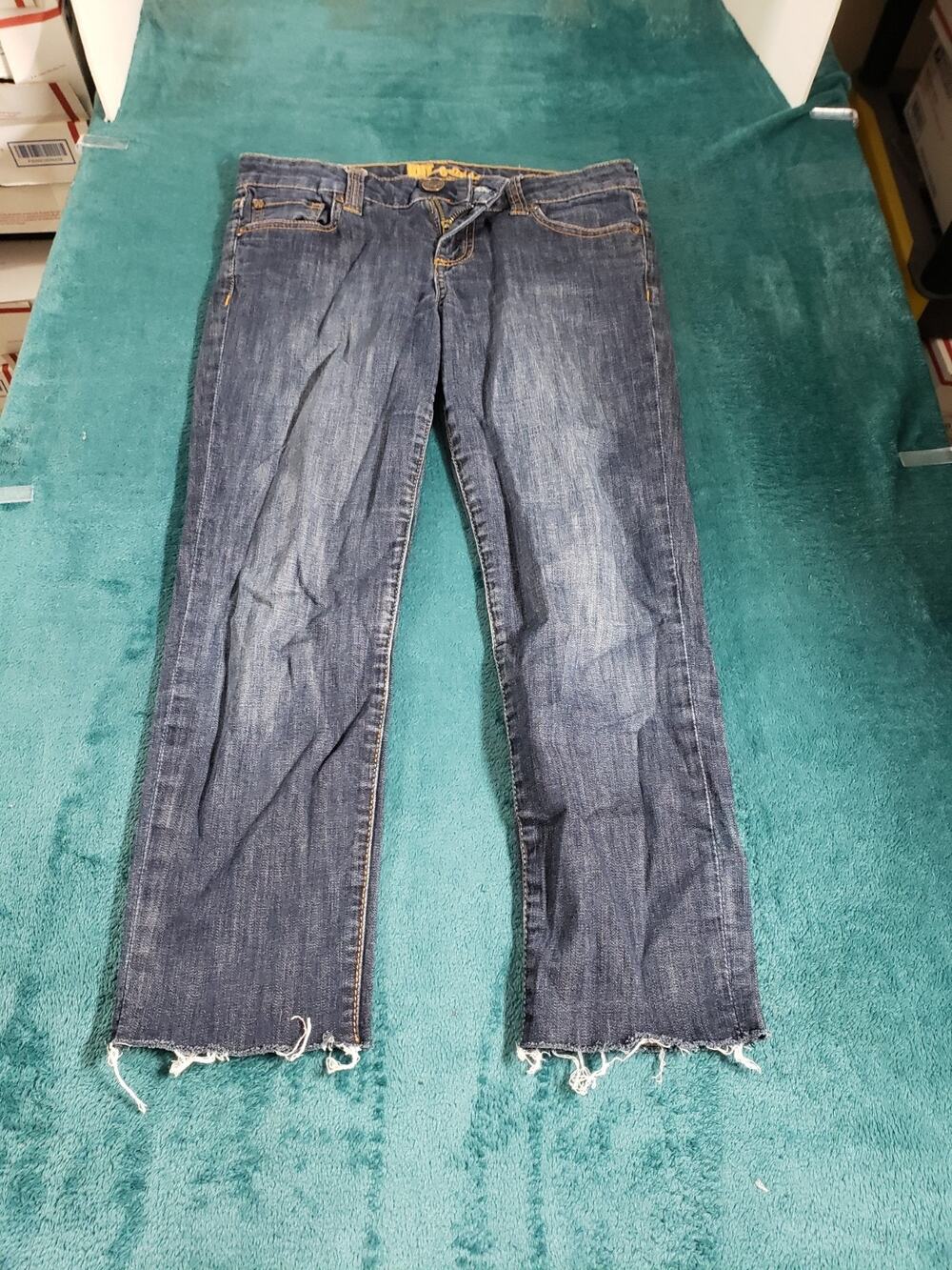 Kut from The Kloth Jeans Size 2 Womens Blue Fray Hem Ladies Mid-Rise Cropped